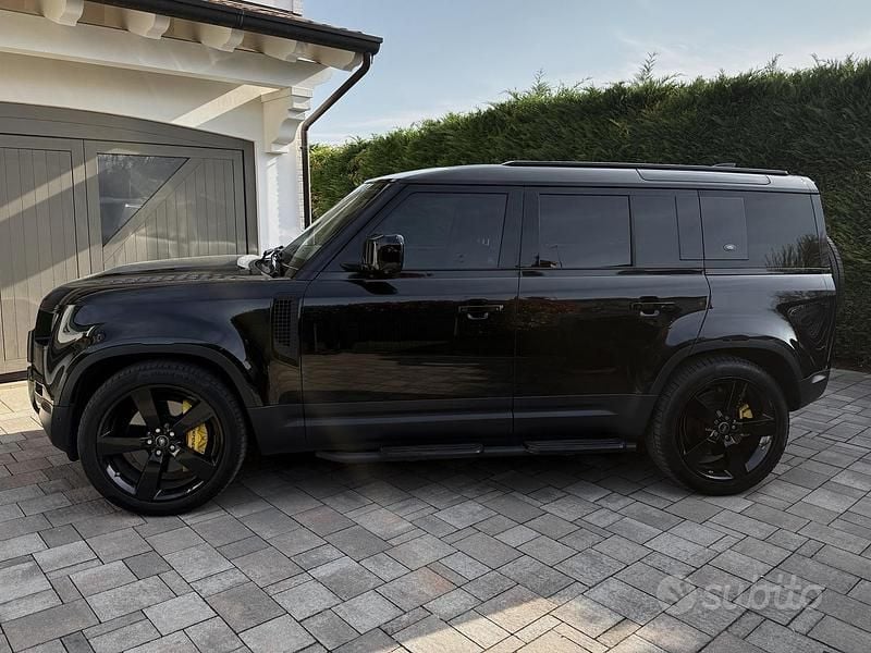 Usata Land Rover Defender HSE 241 CV (177 kW) 2020 Nero SUV