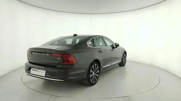 Usata Volvo S90 Plus 197 CV (144 kW) 2024 Grigio Berlina