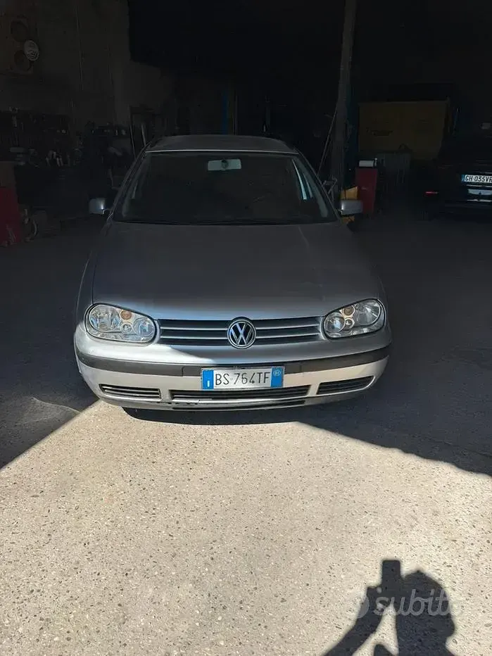Usata VW Golf IV 101 CV (74 kW) 2001 Grigio Station wagon