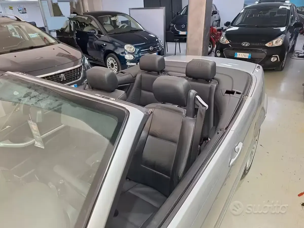 Usata BMW 318 143 CV (105 kW) 2002 Grigio Cabrio