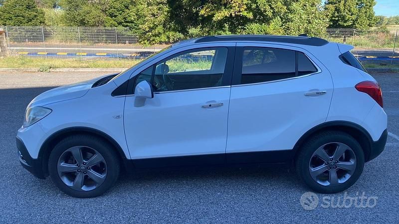 Usata Opel Mokka Cosmo 131 CV (96 kW) 2013 Bianco SUV