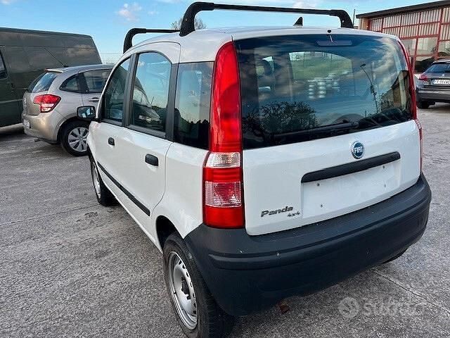 Usata Fiat Panda 4x4 60 CV (44 kW) 2007 Bianco Utilitaria