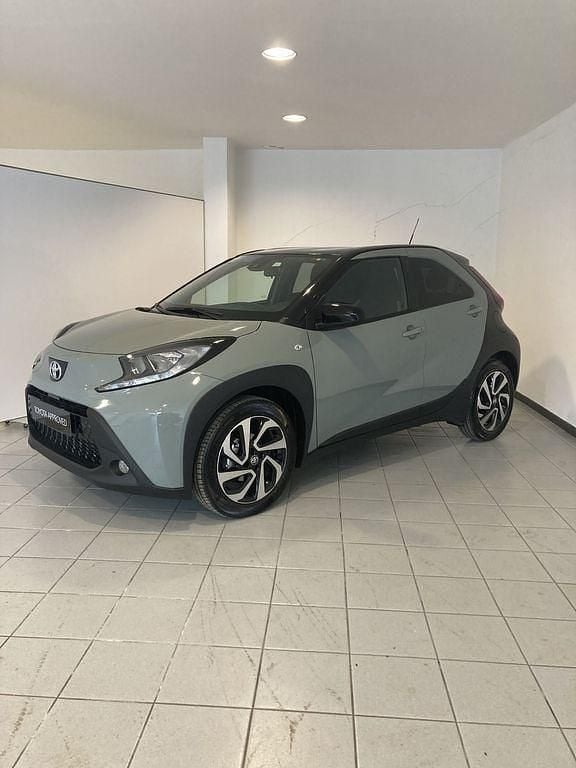 Verde Usata 2025 Toyota Aygo X Trend SUV | 16.500 € (Buon prezzo) - Immagine 1/4