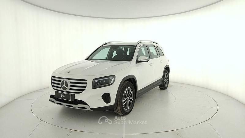 Bianco Usata 2025 Mercedes GLB180 Advanced SUV | 38.500 € (Buon prezzo) - Immagine 1/4