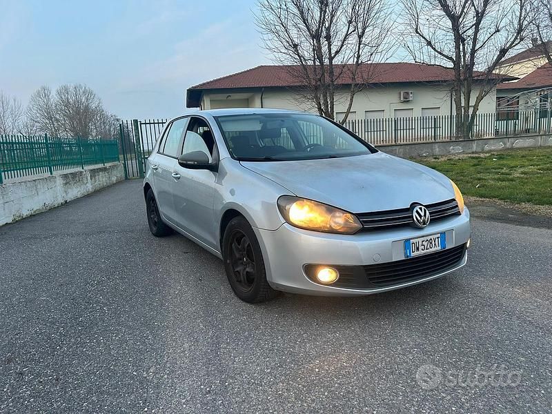 Usata VW Golf VI Highline 110 CV (80 kW) 2009 Grigio Utilitaria