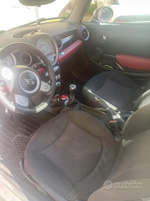 Usata Mini Cooper 2006 Rosso Utilitaria