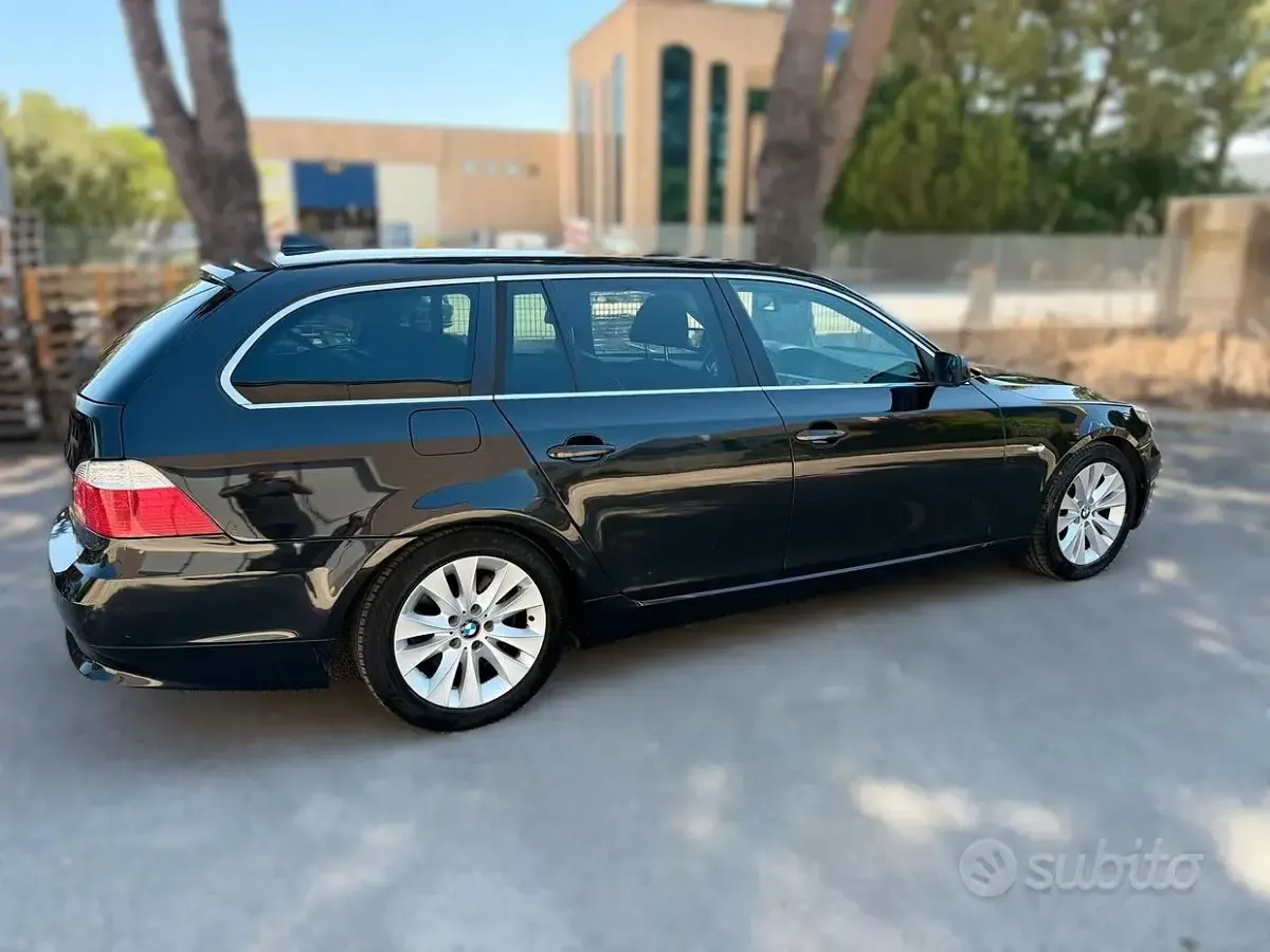 Usata BMW 520 Efficient Dynamics 177 CV (130 kW) 2008 Nero Station wagon