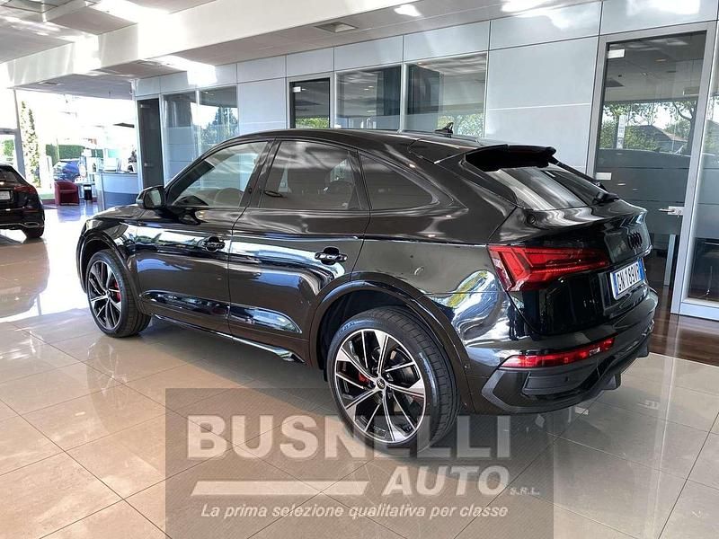 Begagnad Audi Q5 Sportback S-line plus 204 HK (150 kW) 2023 Svart SUV