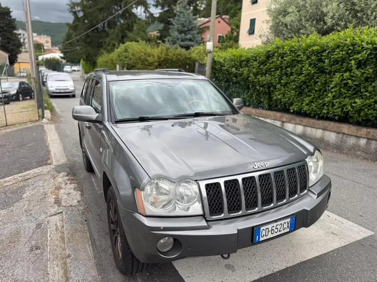 Usata Jeep Grand Cherokee Overland 218 CV (160 kW) 2007 SUV