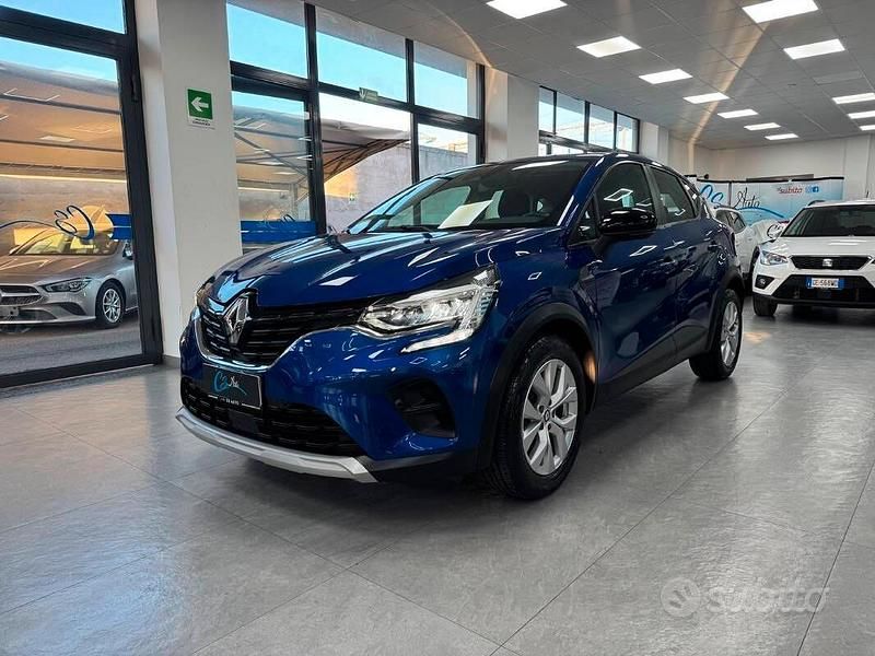 Usata Renault Captur RS Line 101 CV (74 kW) 2021 Blu/azzurro SUV