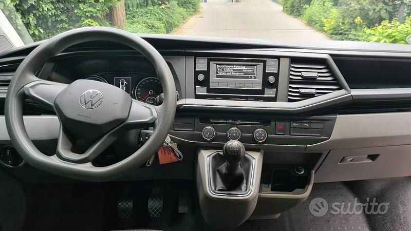 Usata VW Transporter 110 CV (80 kW) 2021 Rosso Furgone