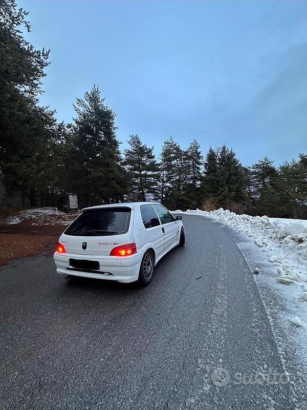 Usata Peugeot 106 2001 Bianco Utilitaria