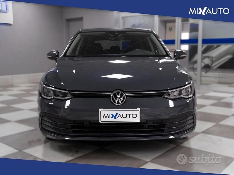 Usata VW Golf VII Life 115 CV (84 kW) 2021 Grigio Utilitaria
