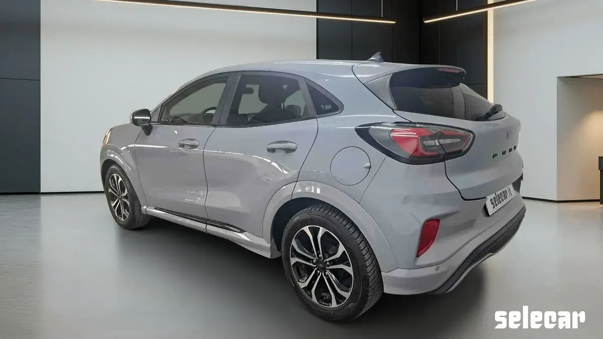 Usata Ford Puma ST-Line X 125 CV (91 kW) 2021 Grigio freccia perla SUV