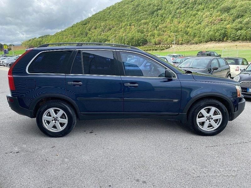 Usata Volvo XC90 163 CV (119 kW) 2004 Blu SUV