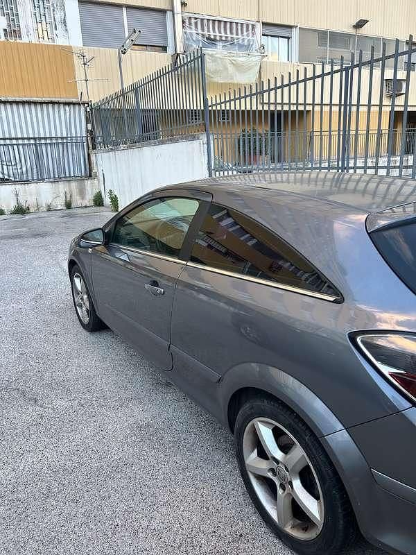 Usata Opel Astra 125 CV (91 kW) 2008