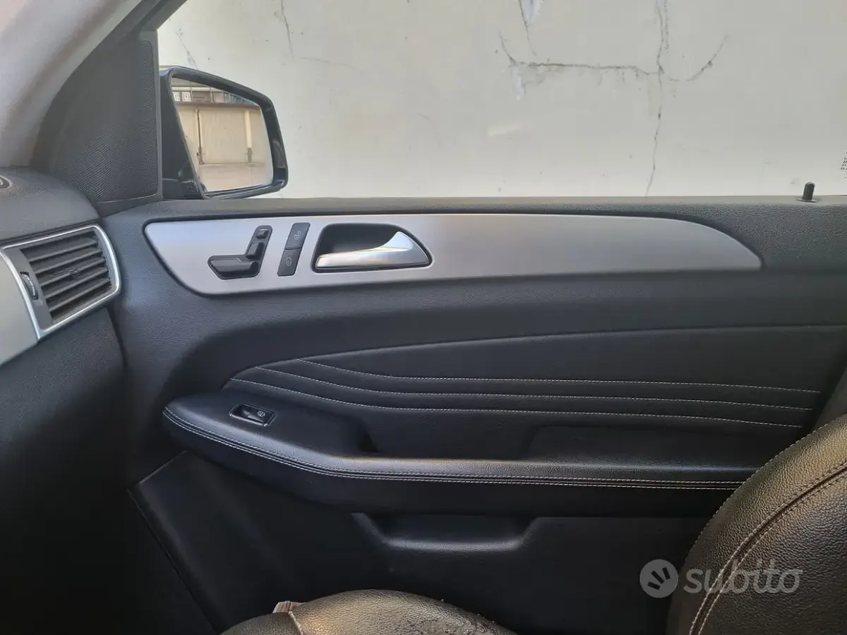 Usata Mercedes ML250 204 CV (150 kW) 2013 Nero SUV