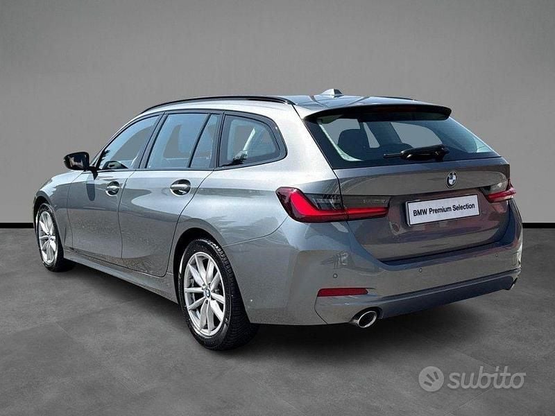 Usata BMW 318 Efficient Dynamics 150 CV (110 kW) 2023 Grigio / metallizzato Station wagon