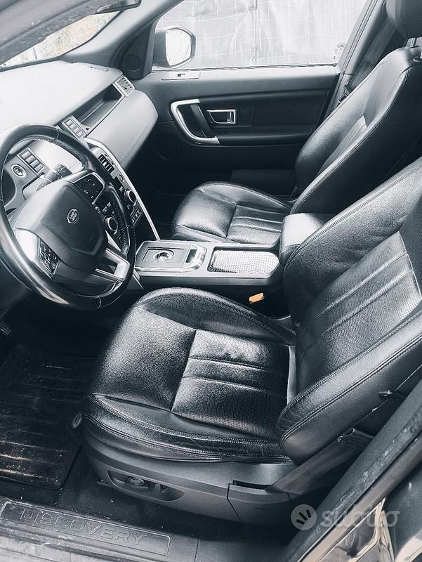 Usata Land Rover Discovery Sport 180 CV (132 kW) 2015 Grigio SUV