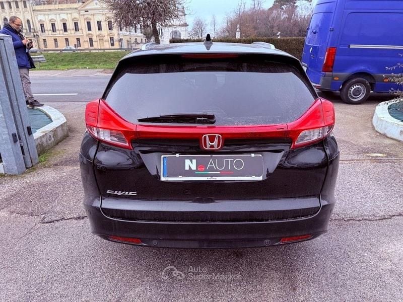 Usata Honda Civic Elegance 120 CV (88 kW) 2015 Nero Station wagon