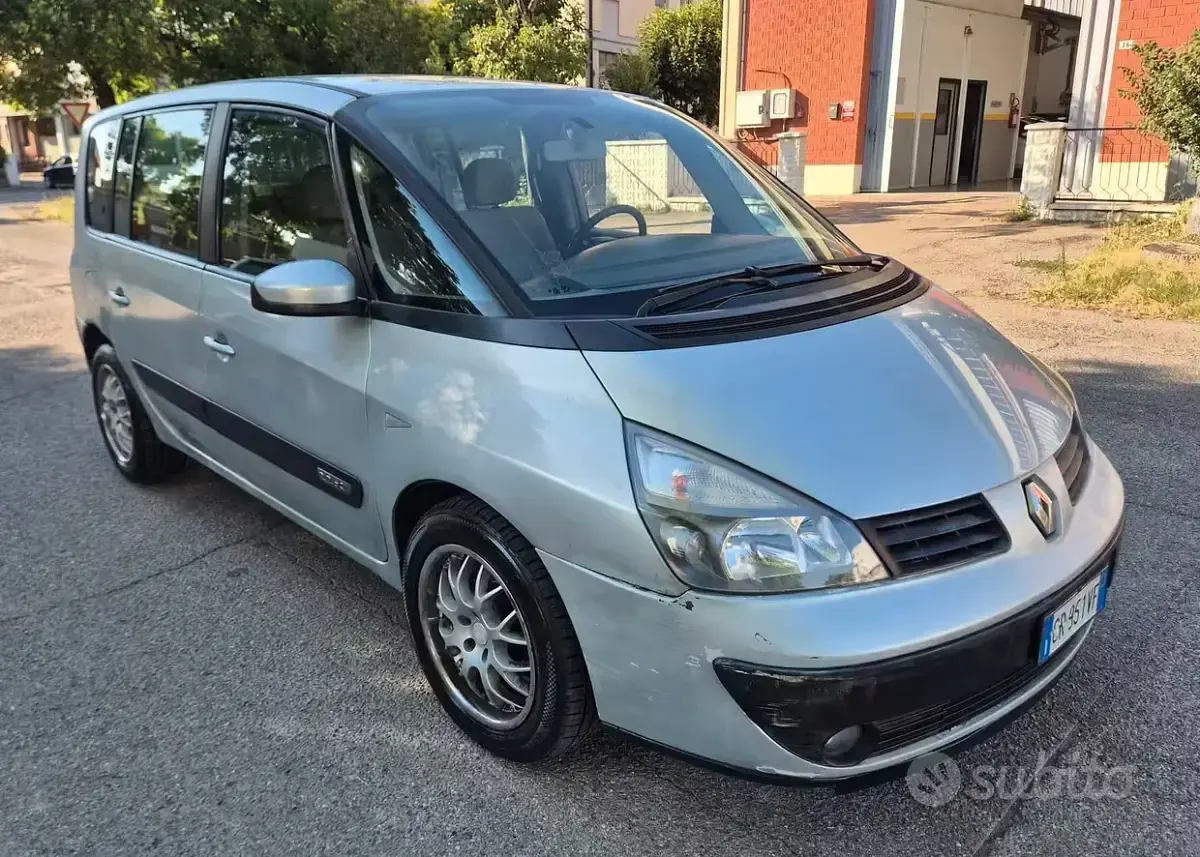 Usata Renault Espace Initiale 150 CV (110 kW) 2004 Monovolume