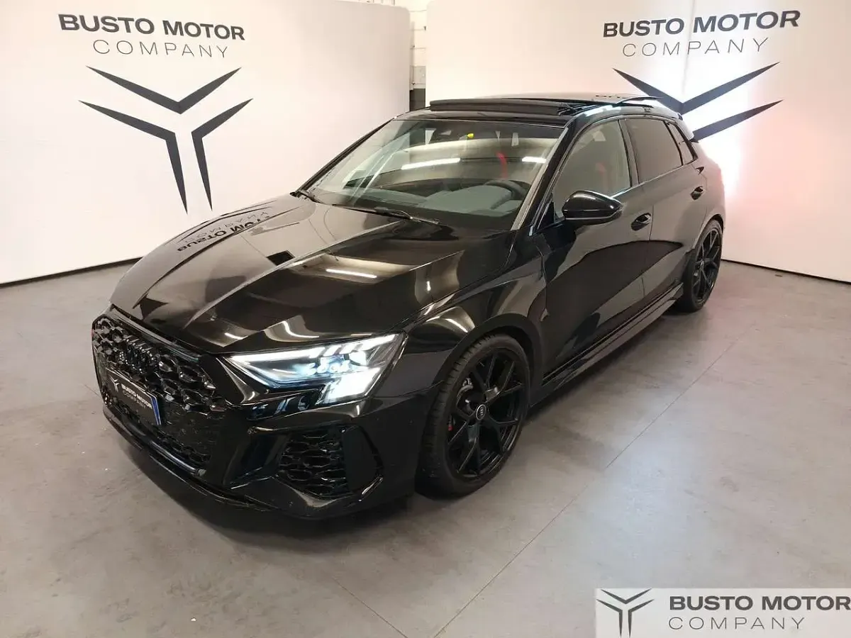Usata Audi RS3 Ambiente 400 CV (294 kW) 2023 Nero Berlina