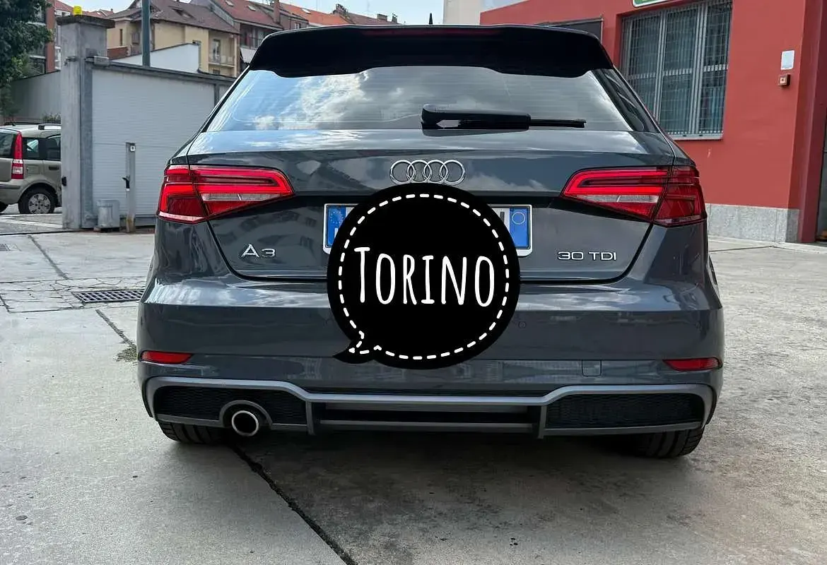 Usata Audi A3 Admired 116 CV (85 kW) 2019 Grigio Berlina