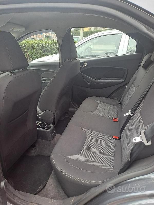 Begagnad Ford Ka Plus 71 HK (52 kW) 2018 Halvkombi