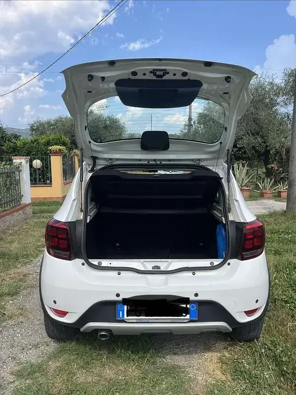 Usata Dacia Sandero Stepway 90 CV (66 kW) 2017 Bianco Berlina