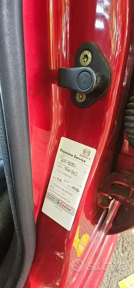 Usata Peugeot 206 75 CV (55 kW) 2000 Rosso Berlina