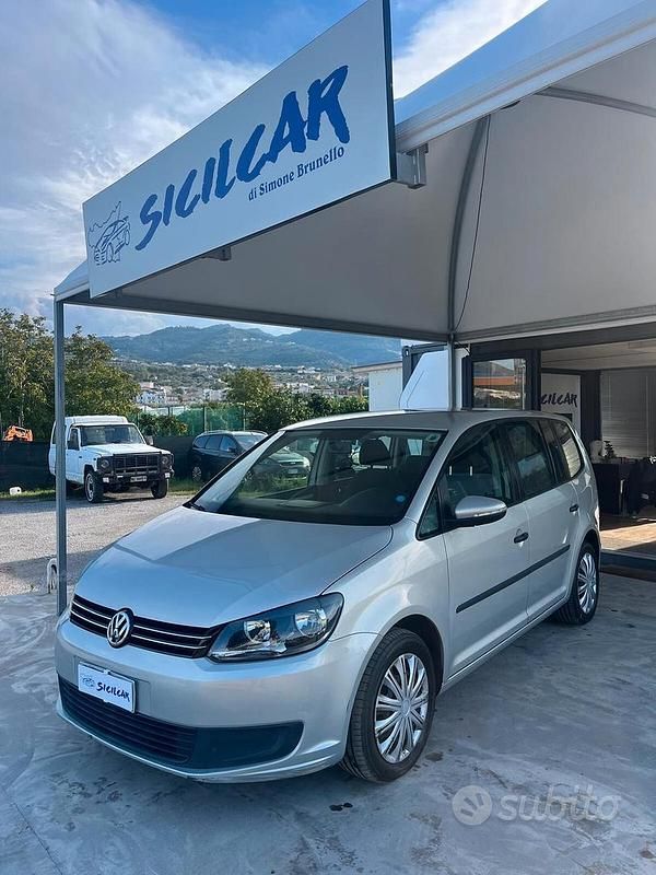 Usata VW Touran Comfortline 105 CV (77 kW) 2012 Grigio Monovolume