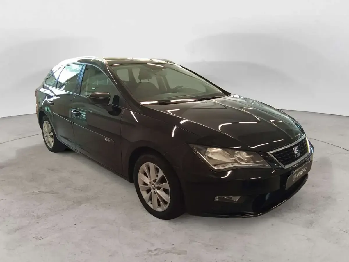 Usata Seat Leon Business 110 CV (80 kW) 2018 Nero Berlina