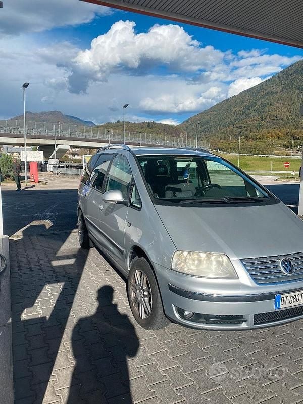 Usata VW Sharan 140 CV (102 kW) 2007 Grigio Monovolume
