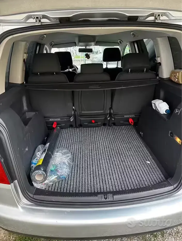 Usata VW Touran 105 CV (77 kW) 2005 Grigio Monovolume