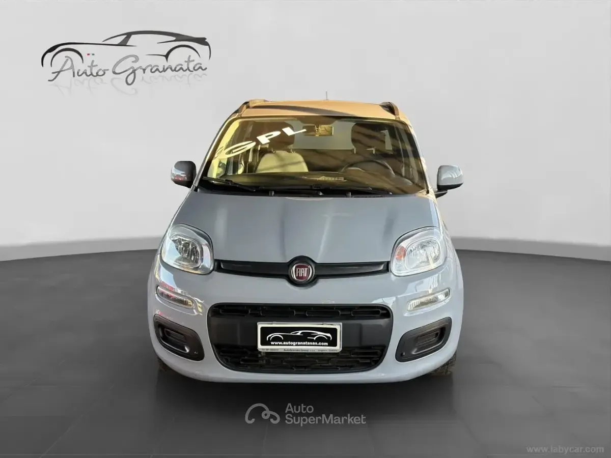 Usata Fiat Panda Lounge 69 CV (50 kW) 2020 Gray Utilitaria