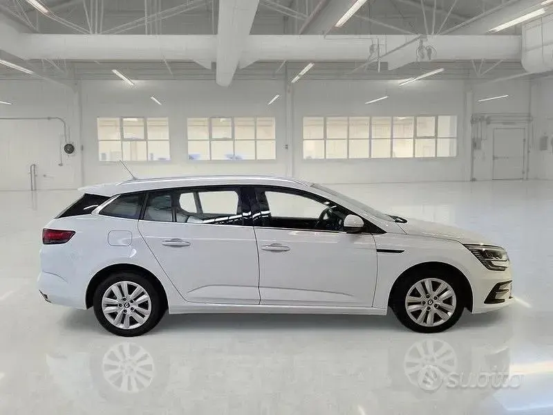 Usata Renault Mégane GrandTour Business 116 CV (85 kW) 2022 Bianco Station wagon