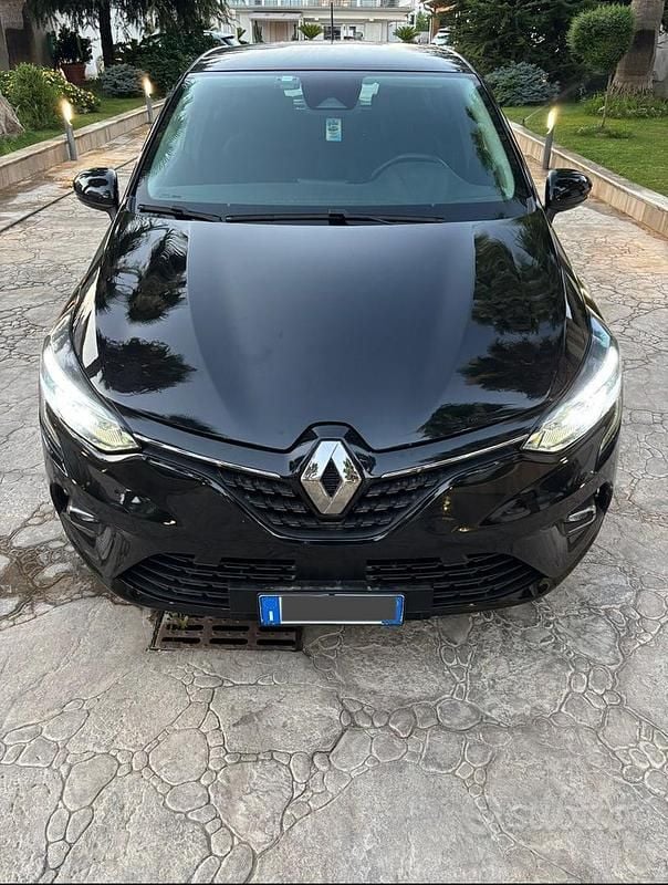 Usata Renault Clio V Zen 90 CV (66 kW) 2021 Nero Utilitaria