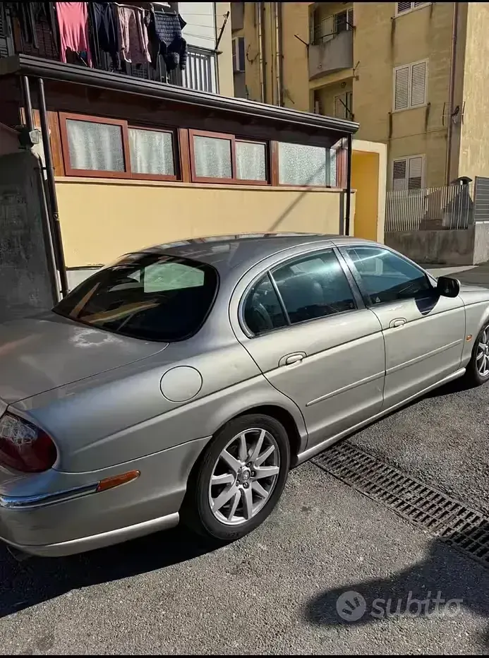 Usata Jaguar S-Type S 276 CV (202 kW) 1999 Grigio Berlina