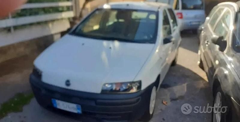 Usata Fiat Punto 2001 Bianco Utilitaria