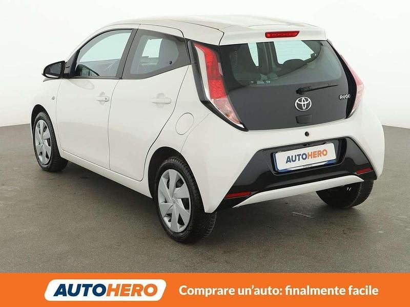 Usata Toyota Aygo X-play 70 CV (51 kW) 2016 Bianco Utilitaria