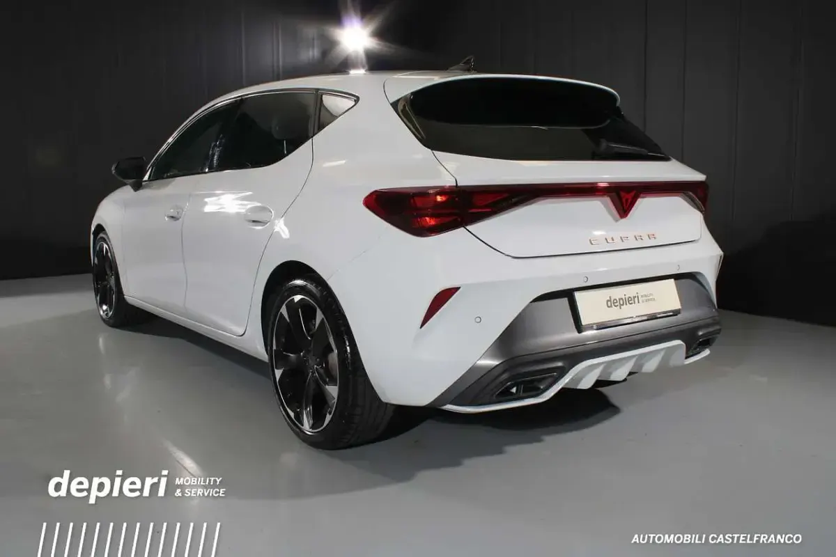 Occasion Cupra Leon 150 PK (110 kW) 2025 Wit Hatchback