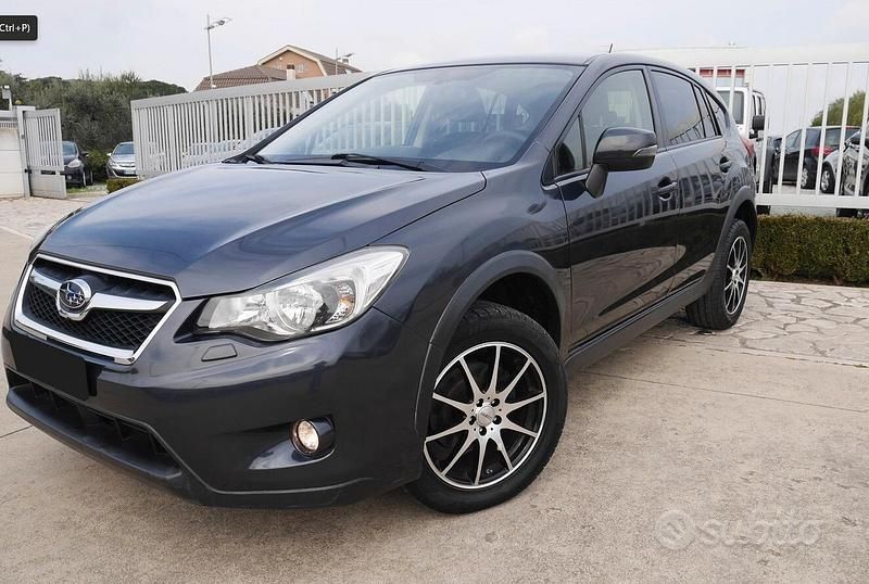 Usata Subaru XV Style 147 CV (108 kW) 2015 Grigio SUV