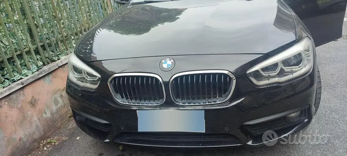 Usata BMW 118 Sport Line 150 CV (110 kW) 2017 Nero Utilitaria