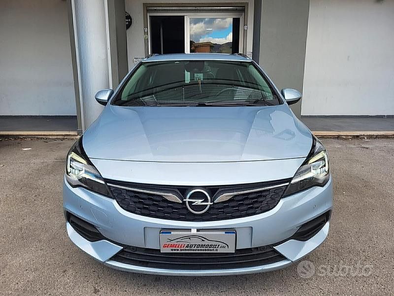 Usata Opel Astra Elegance 105 CV (77 kW) 2020 Argento Station wagon