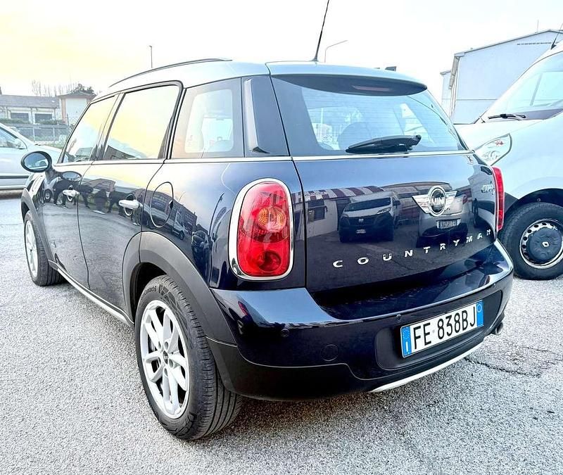 Usata Mini Cooper Countryman Business 111 CV (81 kW) 2016 Bicolore blu grigio met SUV