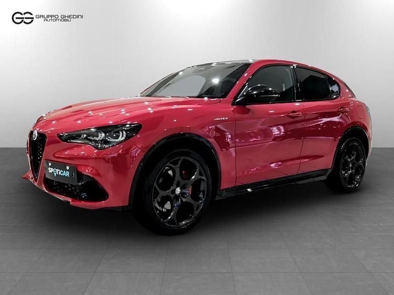 Rosso alfa rosso alfa Nuova 2025 Alfa Romeo Stelvio Veloce SUV | 57.350 € (Molto cara) - Immagine 1/4