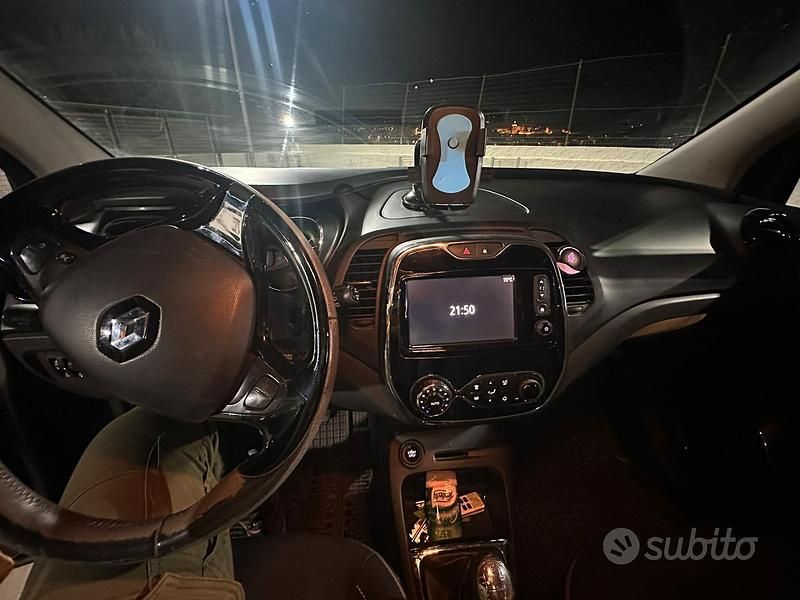 Usata Renault Captur 90 CV (66 kW) 2016 Grigio SUV