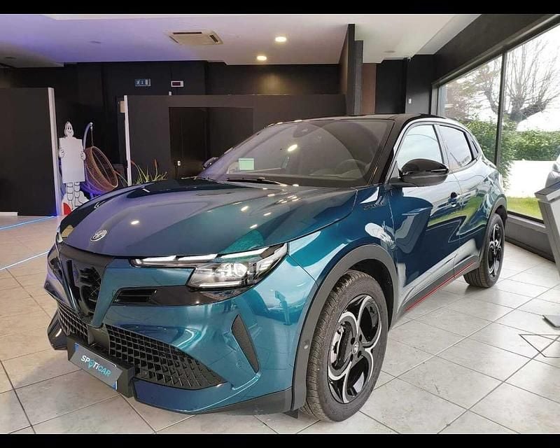 Usata Alfa Romeo Junior Edizione Speciale 136 CV (100 kW) 2024 Blu SUV