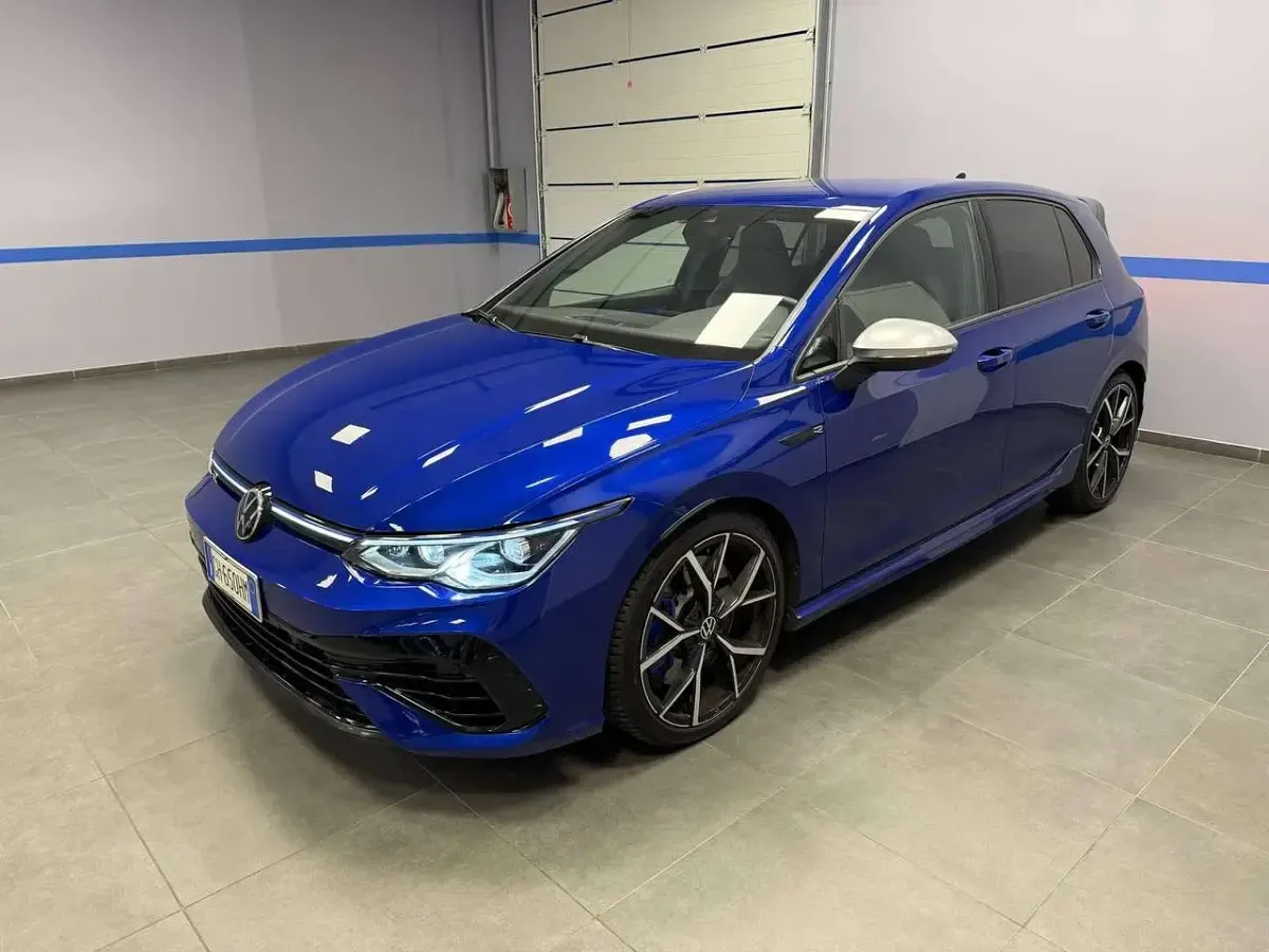 Usata VW Golf VIII R 320 CV (235 kW) 2022 Blu/azzurro Berlina