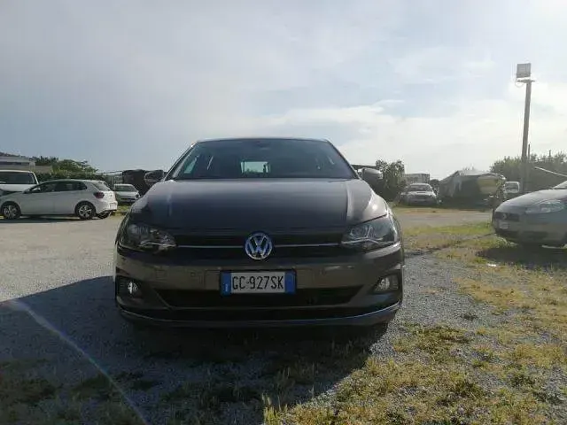 Usata VW Polo Highline 95 CV (69 kW) 2020 Grigio Utilitaria